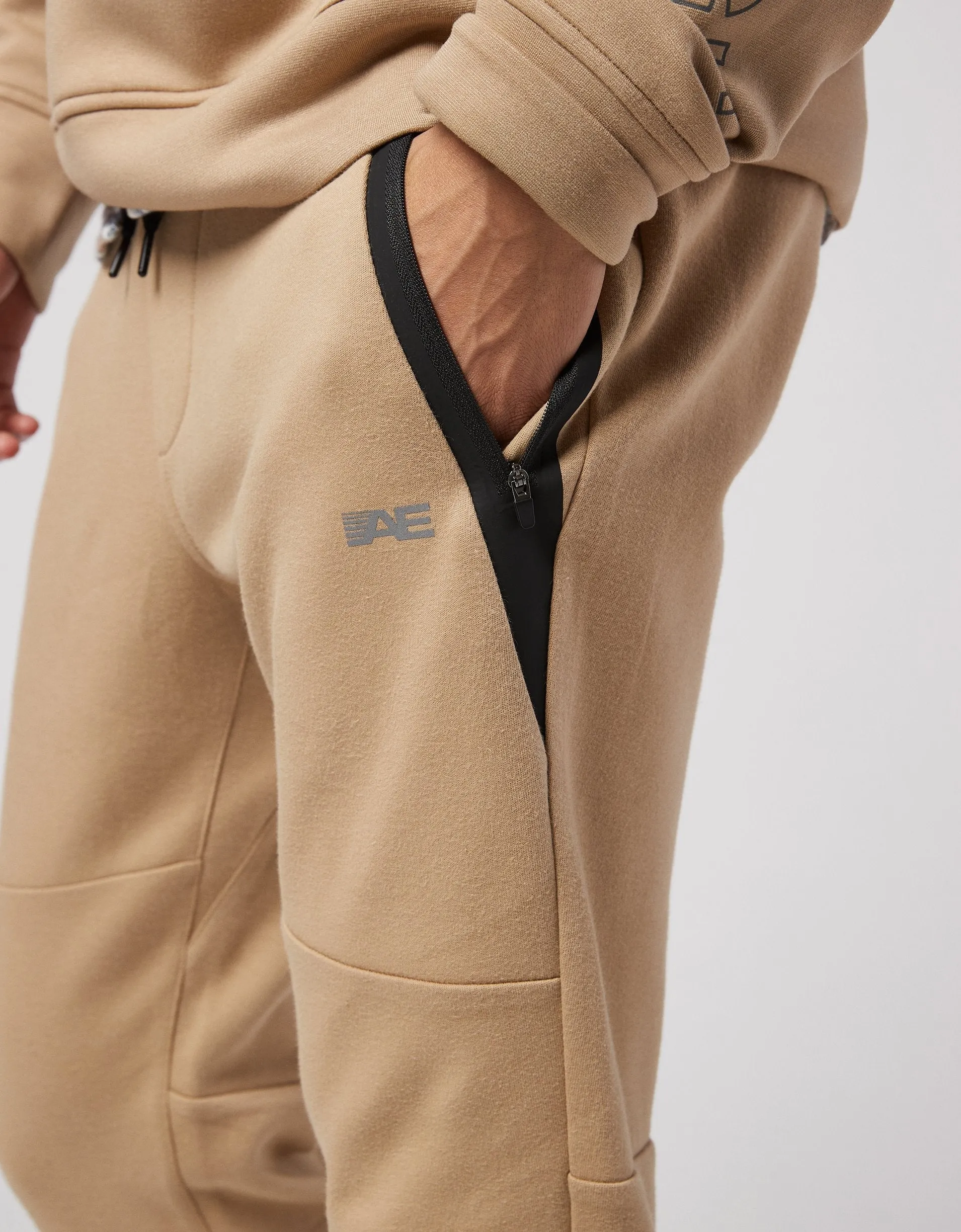 AE 24/7 Cotton Jogger