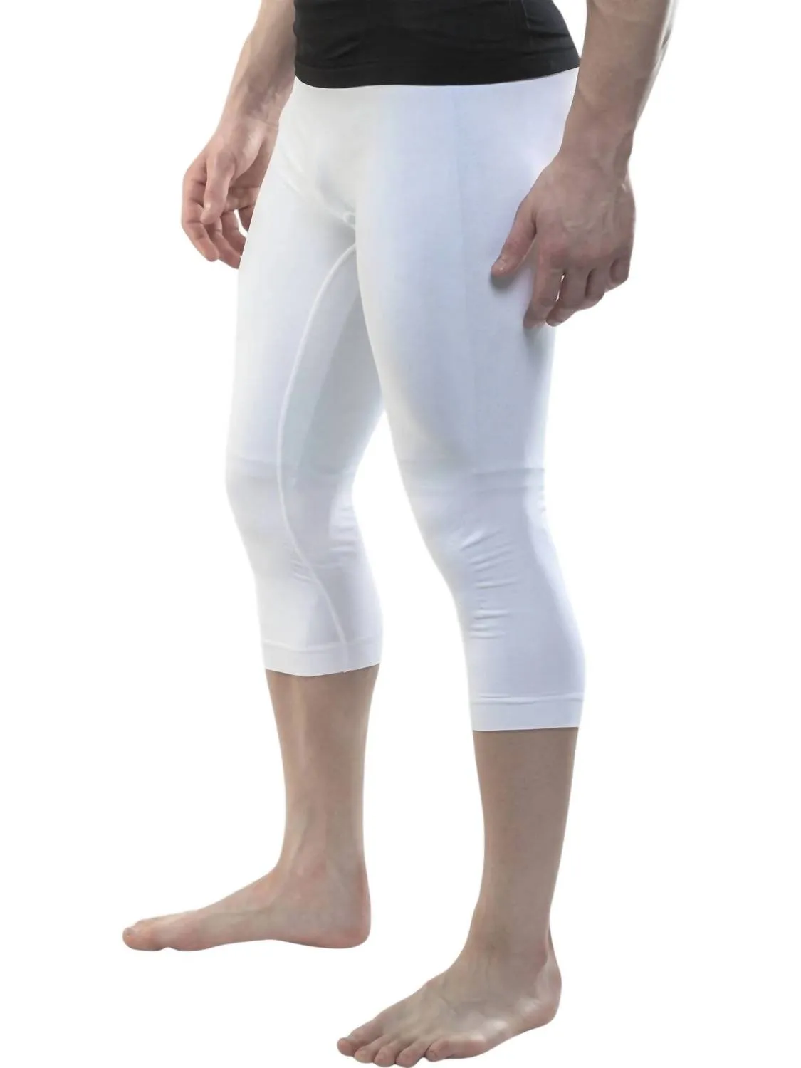Base Layer 3/4 Compression Capri In White