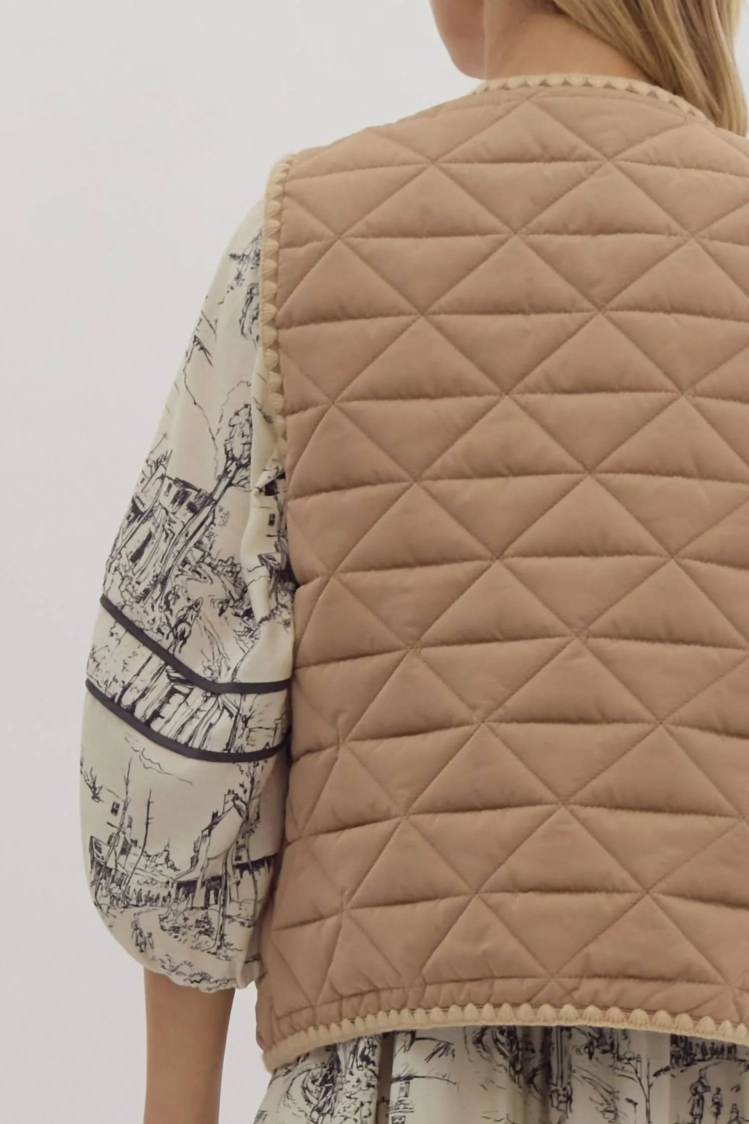 Enjoy The Ride Vest In Camel