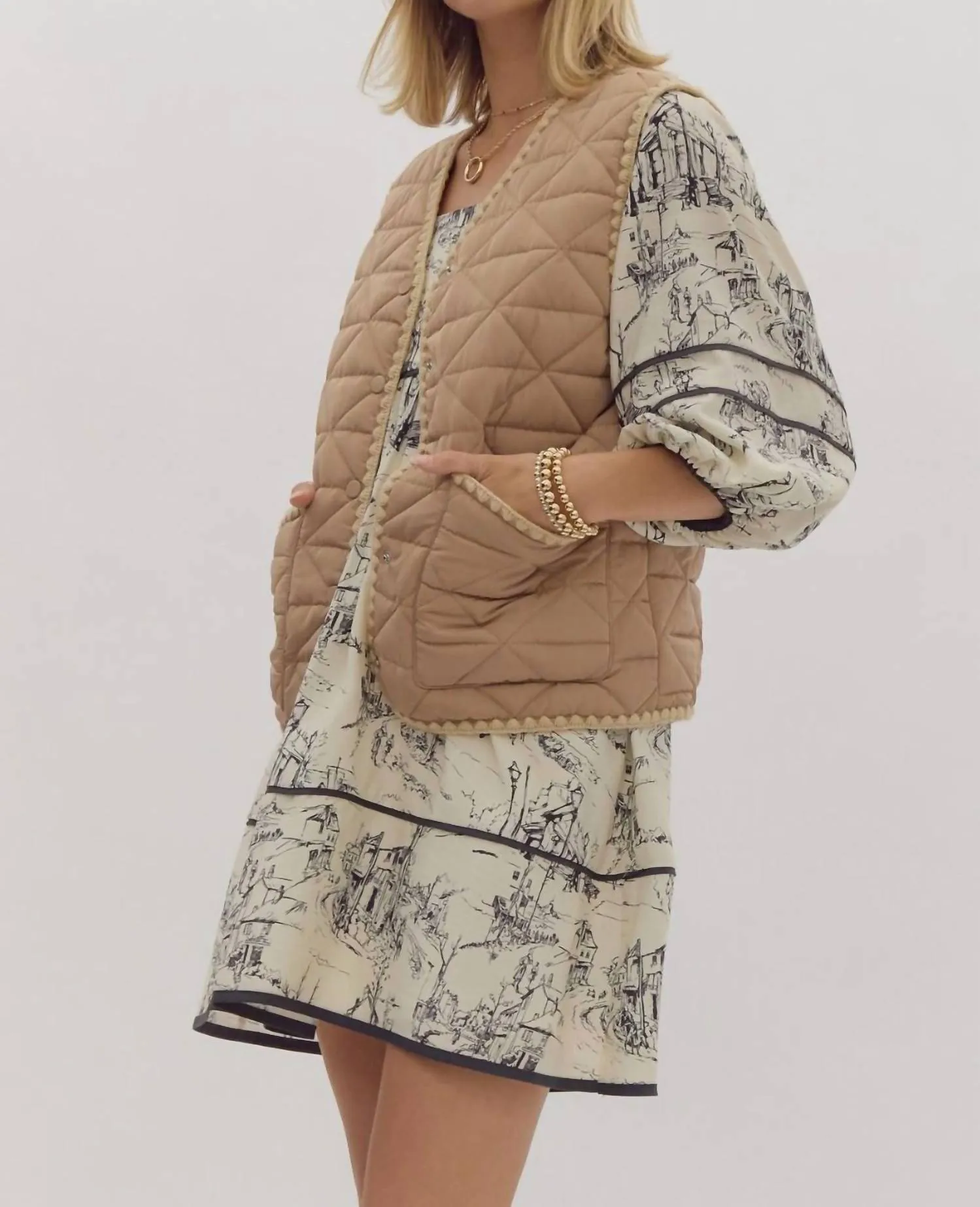 Enjoy The Ride Vest In Camel
