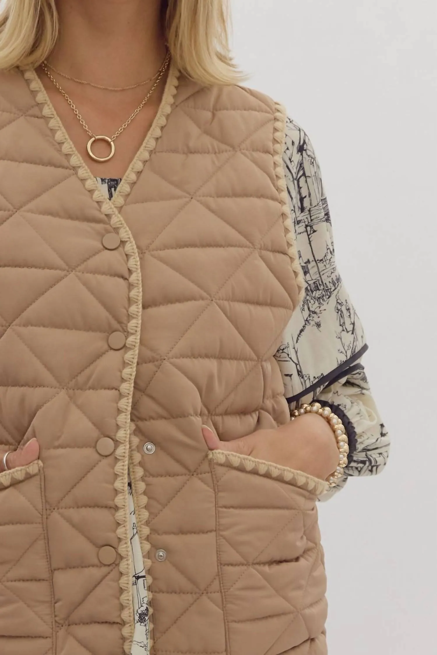 Enjoy The Ride Vest In Camel