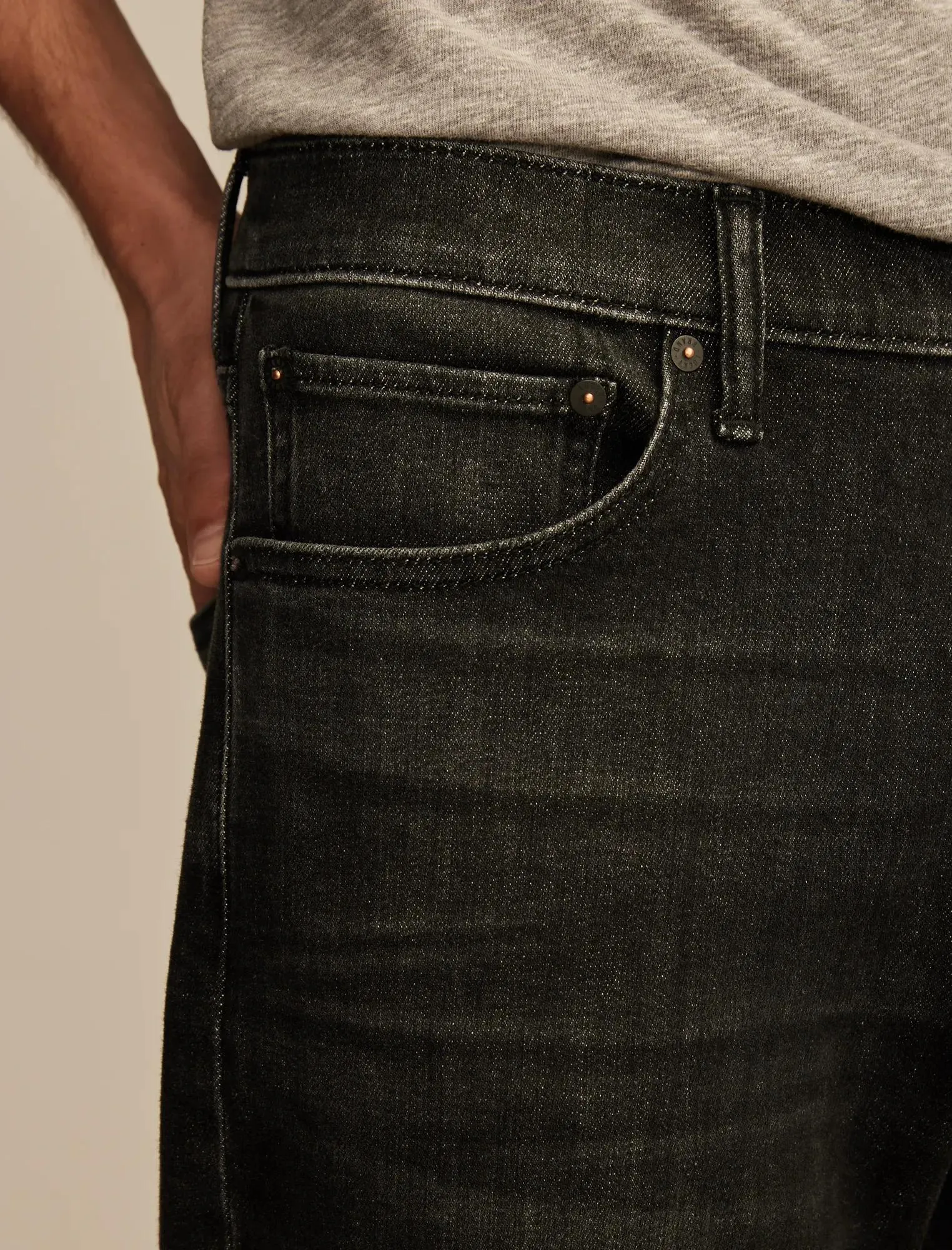 Lucky Brand Men's 410 Athletic Straight Cashmere