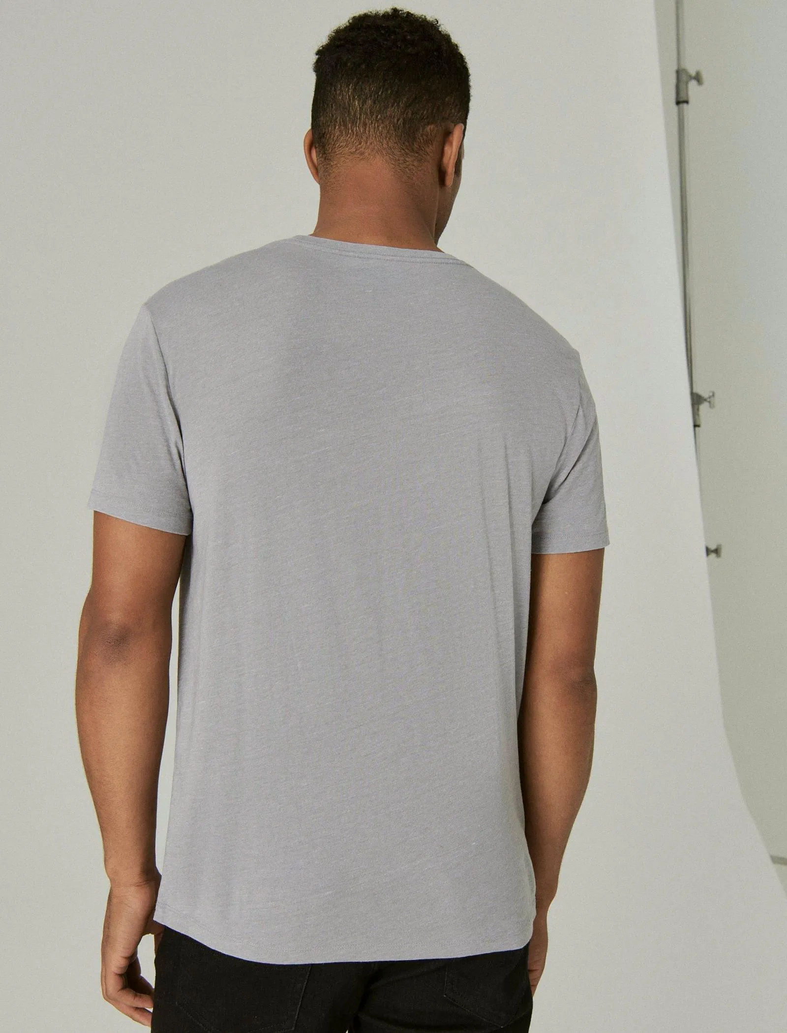Lucky Brand Men's Chevy Logo Graphic Tee