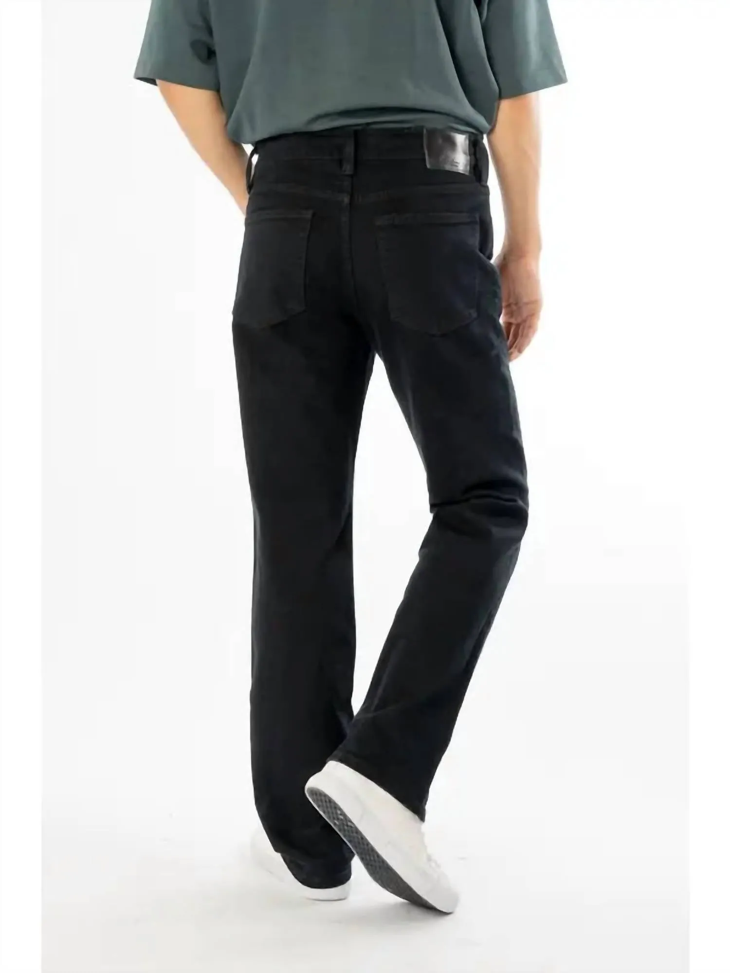 Men's Classic Straight Jeans In Black