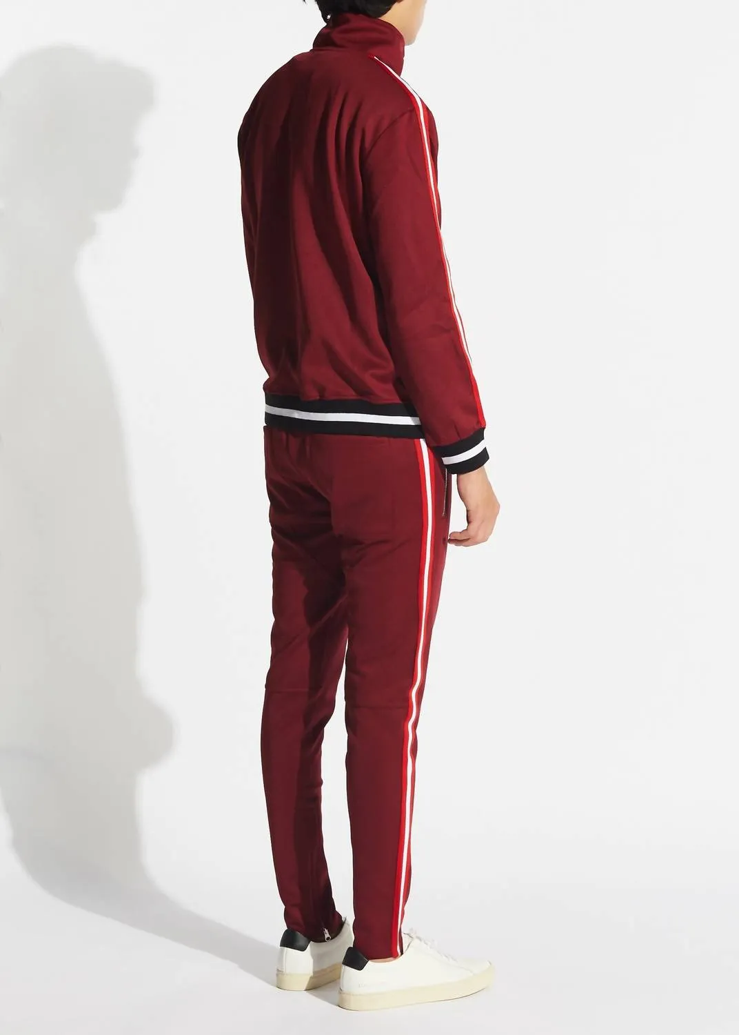 Men's Zip Up Jacket And Sweatpant Set In Burgundy