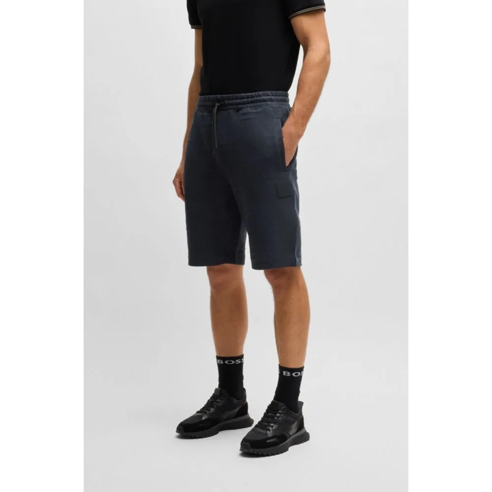 Relaxed-fit shorts with hexagonal quilting