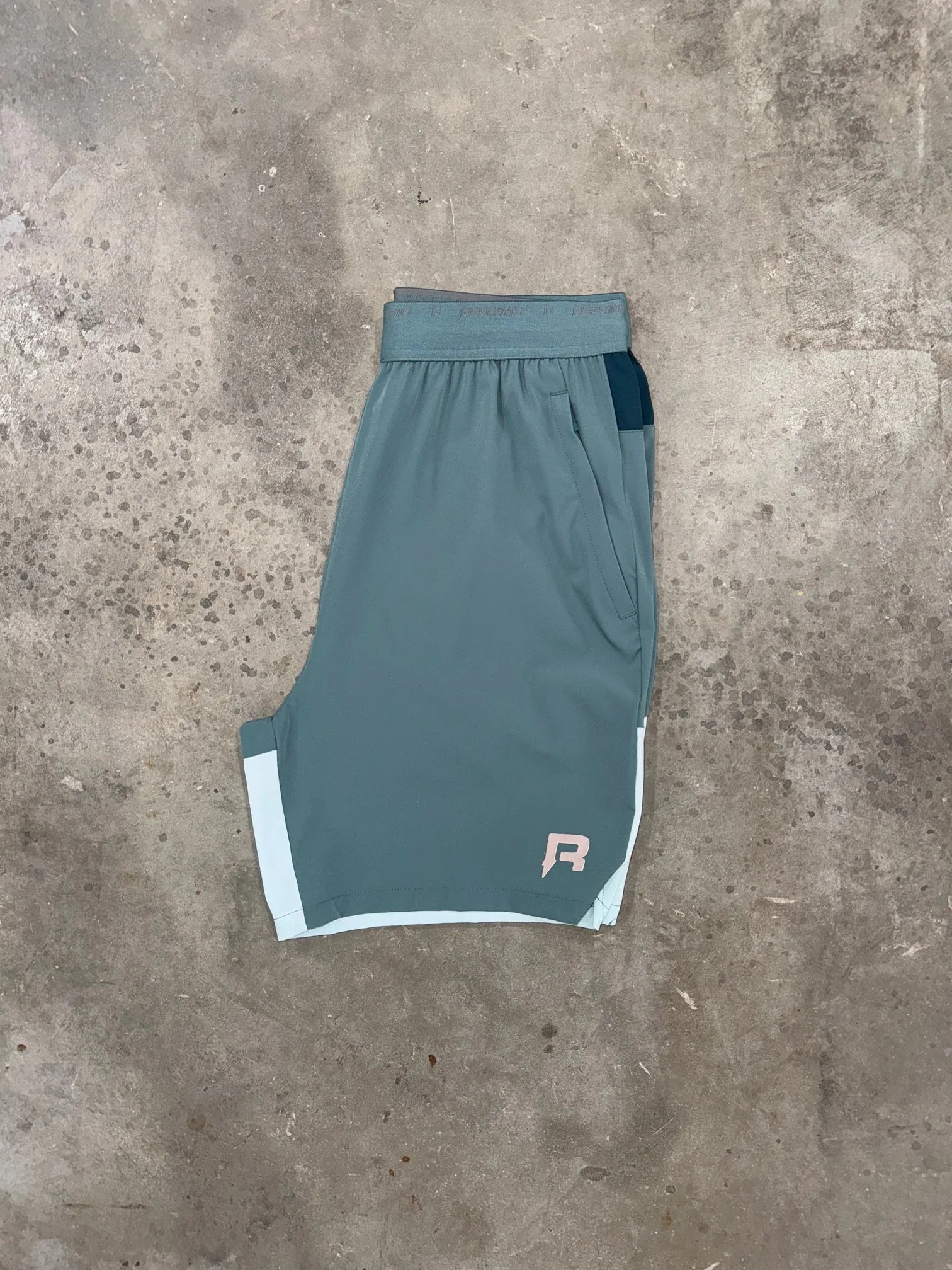 Reprimo Flight Short - Forest Green / Mint