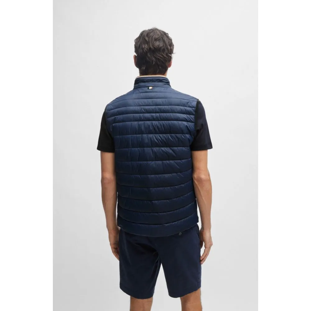 Water-repellent gilet with 3D-logo tape